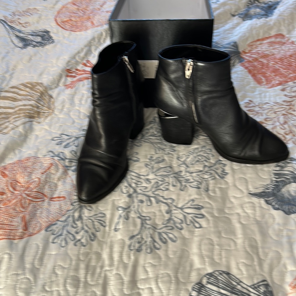 Alexander Wang booties. Size 8,5. Black